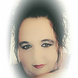 Meet your Posher, Kari